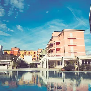 Ai Pozzi Village & Loano